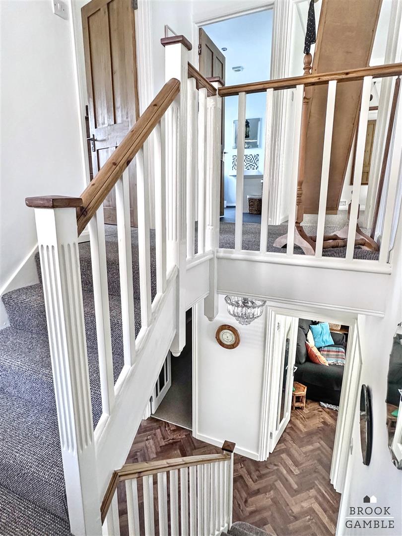 4 Bedroom House - Semi-Detached. Central Avenue in Eastbourne, East Sussex 15